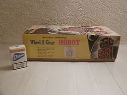 TIN TOYS JAPAN GEAR ROBOT TAIYO BATTERY OPERATED VINTAGE RARE WITH BOX