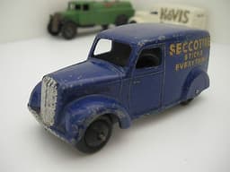 VINTAGE DINKY TOY DELIVERY VAN \'SECCOTINE\'
