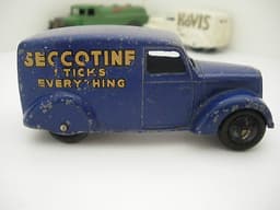 VINTAGE DINKY TOY DELIVERY VAN \'SECCOTINE\'