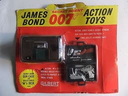 VINTAGE GILBERT GLIDROSE 16543 JAMES BOND 007 GUN CASE & M\'s DESK ~ STILL SEALED