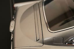 1/8 Aston Martin DB5 James Bond 007