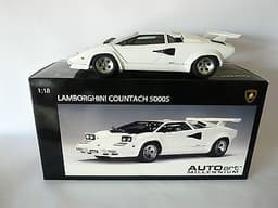 AUTO ART MILLENNIUM LAMBORGHINI COUNTACH 5000S 1:18 NMIB EX SHOP STOCK