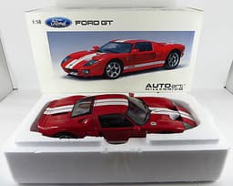AUTOart 73021 FORD GT RED WITH WHITE STRIPE GT40 1:18