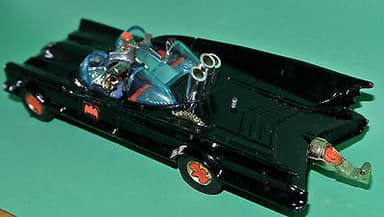 Batman-Corgi 267 Batmobile 1960\'s with box, red wheels, black gloss.
