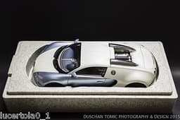 BUGATTI VEYRON AUTOART SCALE 1:12 IN BOX WITH PAPERS - RARE AND EXCLUSIVE! WOW!