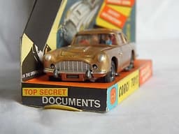 Corgi 261 Aston Martin Goldfinger DB5 boxed toy 1965