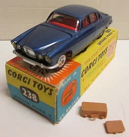 Corgi Toys, 238 Jaguar Mk 10 (2)
