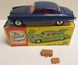Corgi Toys, 238 Jaguar Mk 10 (2)