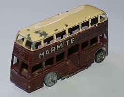 dinky 29a prewar / motorbus- marmite / metal wheels 1934 /metal wheels