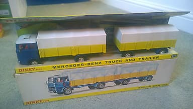 DINKY TOYS 917 MERCEDES BENZ TRUCK AND TRAILER MIB ORIGINAL BOXED