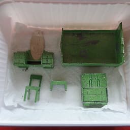 DINKY TOYS PRE WAR # 102 DOLLY VARDEN DOLLHOUSE BEDROOM SET ORIGINAL VERY RARE