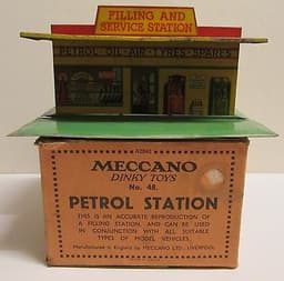 Dinky Toys, pre-war, 48, Filling and Service Station rare