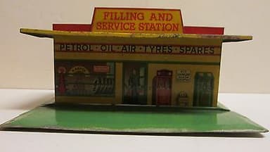 Dinky Toys, pre-war, 48, Filling and Service Station rare