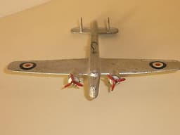 DINKY TOYS. WHITLEY BOMBER. 60V. PRE-WAR. ORIGINAL