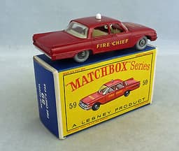 Lesney Matchbox Toys MB59b Ford Fairlane Fire Chief Car GREY WHEELS
