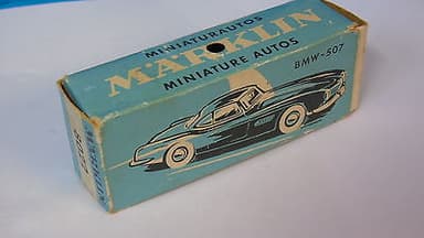 Marklin model 8022, BMW 507 in very good condition, rare colour. With box!