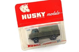 Mint HUSKY models No.21 MILITARY LAND ROVER TRUCK in worn red blister card