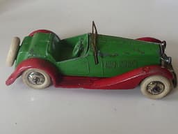 Pre war Dinky 24h sports tourer. Unusual colours.