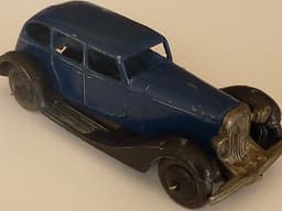 Pre war French Dinky 24b limousine. \'Dunlop\' tyres.