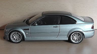 **RARE** AUTOART BMW M3 CSL E46 1:18 SCALE MODEL CAR