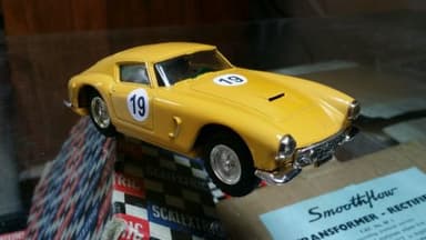 Scalextric ferrari berlinetta yellow superb condition
