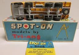 Triang Spot-On, 109/2P E.R.F. 68g with Wood Plank Load rare