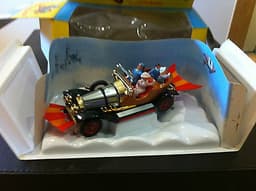 VINTAGE CORGI 266 "CHITTY CHITTY BANG BANG COMPLETE ALL ORIGINAL