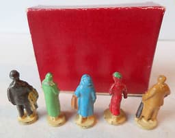 VINTAGE DINKY HORNBY DUBLO BOXED LOT OF FIVE METAL STATION PASSENGER FIGURES