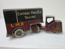 VINTAGE DINKY PRE WAR MECHANICAL HORSE EXPRESS PARCELS TRAFFIC LMS