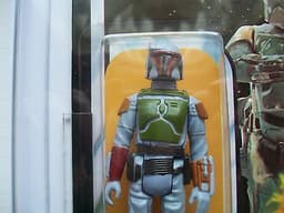 VINTAGE STAR WARS CARDED BOBA FETT AFA 90 LIGHT BLUE/UNPAINTED KNEE PALITOY 45-C