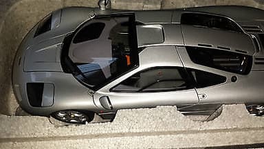 1/18 Autoart McLaren F1 Road Car Magnesium Silver 1994 Mclaren F 1 SOLD OUT