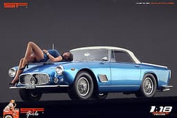 1/18 Girl Lying VERY RARE !! figure for1:18 CMC Autoart Ferrari Mercedes