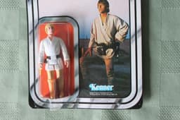 1977 STAR WARS Luke Skywalker Kenner MOC 3 Inch Figure