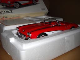 AUTOART 1:18 1959 CHEVROLET CORVETTE ROADSTER RED BNMIB SOLD OUT MEGA RARE