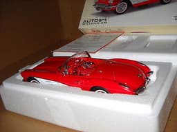 AUTOART 1:18 1959 CHEVROLET CORVETTE ROADSTER RED BNMIB SOLD OUT MEGA RARE