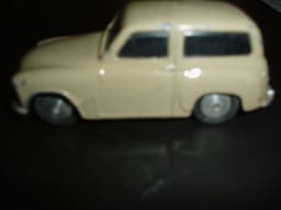 CORGI HILLMAN HUSKY ESTATE - 206