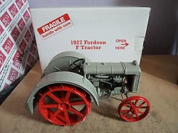 DANBURY MINT,1:16 SCALE,1927 FORDSON F TRACTOR,MINT IN BOX