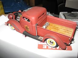 DIECAST 1935 FORD PICKUP VINTAGE HOT ROD ..BY DANBURY MINT