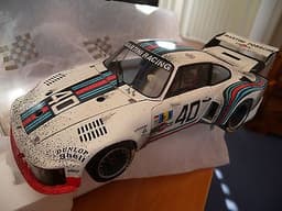 EXOTO PORSCHE 935 MARTINI RACE WORN NO 40 1/18 LE MANS MINT 1976 VERY RARE 18105