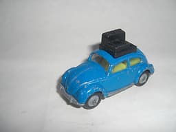 HUSKY DIECAST BLUE VOLKSWAGEN 1300 BEETLE CAR WITH ROOF LUGGAGE
