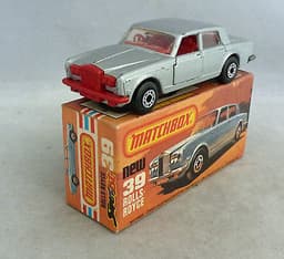 Matchbox Superfast MB39 Rolls Royce Silver with RED GRILLE