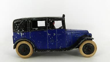 PRE WAR DINKY TOYS TAXI WITH DRIVER No 36g