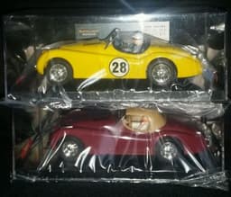 RARE SCALEXTRIC NINCO BROOKLANDS SLOT CAR FESTIVAL 2010 PAIR JAGUAR XK120 LTD ED