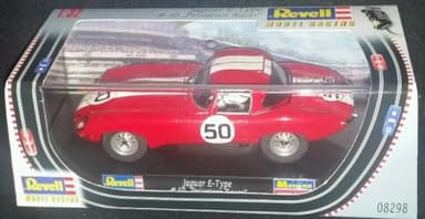 REVELL SCALEXTRIC JAGUAR E TYPE #50 PRIVATEER RACER 08298 SLOT CAR