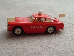 Scalextric Aston Martin DB4 MM C68