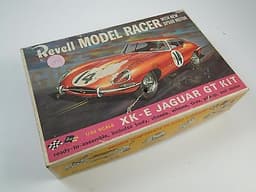 Vintage Revell xK-E Jaguar GT Model Kit Slot Car 1/32nd Scale Toy SP500 Motor x2