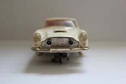 Vintage Scalextric James Bond white Aston martin