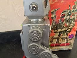 Vintage Tin Battery Operated Attacking Martian Robot Horikowa (S.H.) Japan