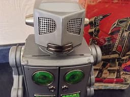 Vintage Tin Battery Operated Attacking Martian Robot Horikowa (S.H.) Japan