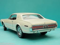 1:18 SUN STAR 1967 MERCURY COUGAR WHITE AMERICAN MODEL CAR MUSCLE RARE LHD L@@K!
